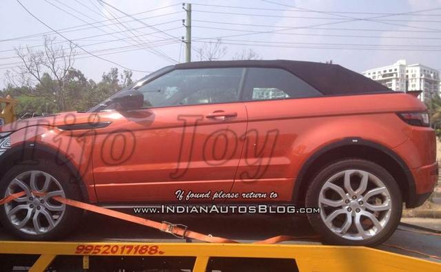 Recently the Evoque Convertible was spotted in India for the first time in a flat bed with partial camouflage and a Great Britain number plate. This indicates that the car has come to India for homologation purpose and we could expect launch pretty soon.