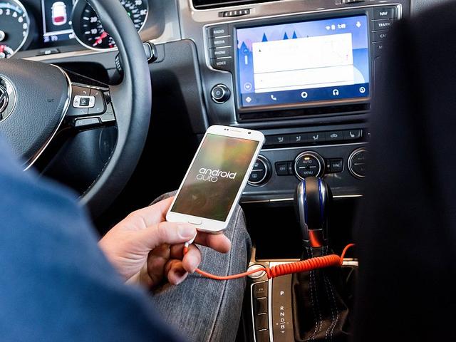 A system of rules that allow vehicles to communicate with smartphones may be vulnerable to hacking, a new study suggests.