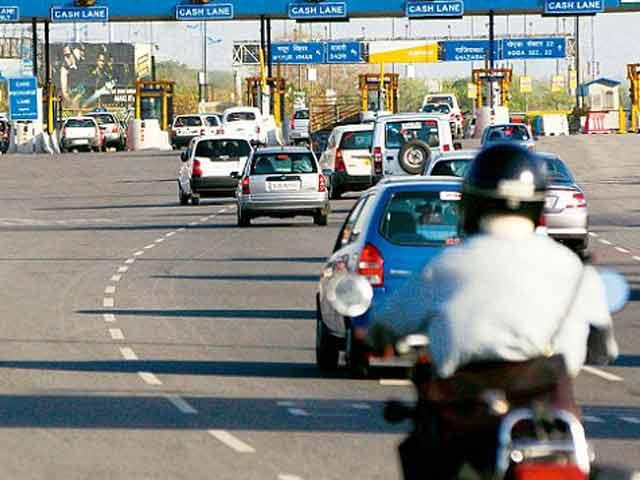 Cars And Small Vehicles To Be Exempted From Toll Tax In Gujarat From August 15