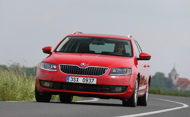 Skoda is all set to give major updates to the 2017 model of the Octavia in international markets. These include a new engine variant, Dynamic Chassis Control and an updated infotainment system as well.