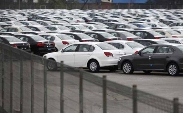 Central Government Backs Automakers' Plea To Sell BS-III Vehicles
