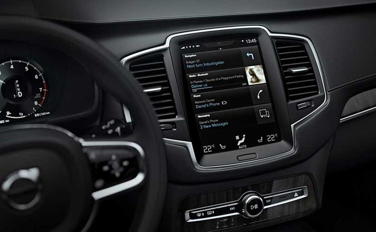 Android Auto Vs Apple CarPlay