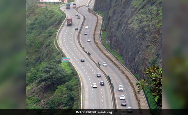 In a bid to minimise traffic snarls during weekends on the Mumbai-Pune Expressway, the government plans to ban the movement of heavy vehicles on weekends starting next week.