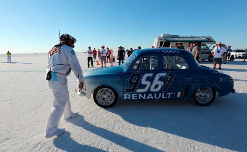 60-Year-Old Renault Dauphine Sets New Speed Record At Bonneville Salt Flats