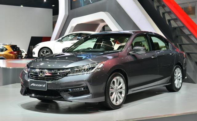 Honda Plans To Import Accord Hybrid Against Orders