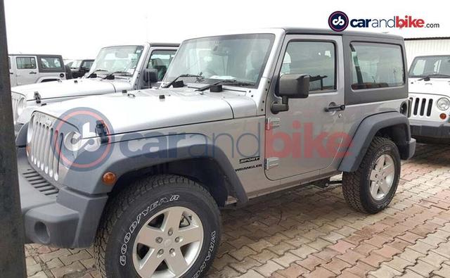 Jeep Wrangler 3-Door Version Spotted At Fiat's Plant In India