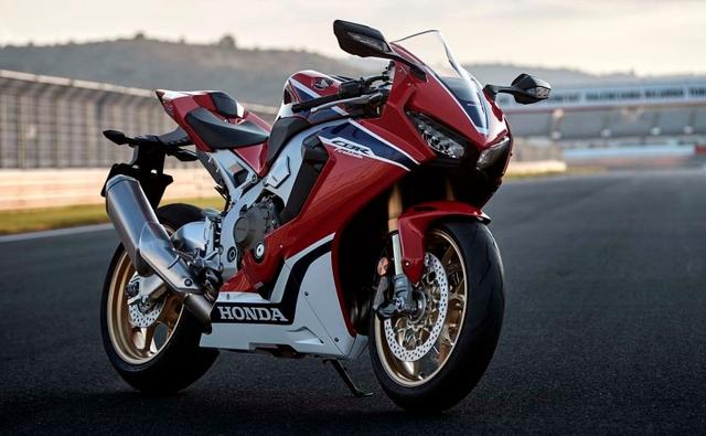 Bringing an end to months of speculations and more lately teaser images and videos, Honda Motorcycle has finally pulled wraps off the all-new CBR1000RR Fireblade at Intermot and the iconic litre-class looks sharper than ever, not to forget there are now two new additional versions over the stock model - SP and SP2.