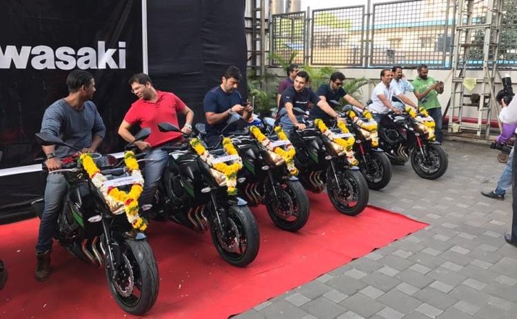 In a positive move toward re-establishing its goodwill, India Kawasaki Motor has delivered over 13 bikes to customers after the Navi Mumbai based dealership cheated the owners of their money.