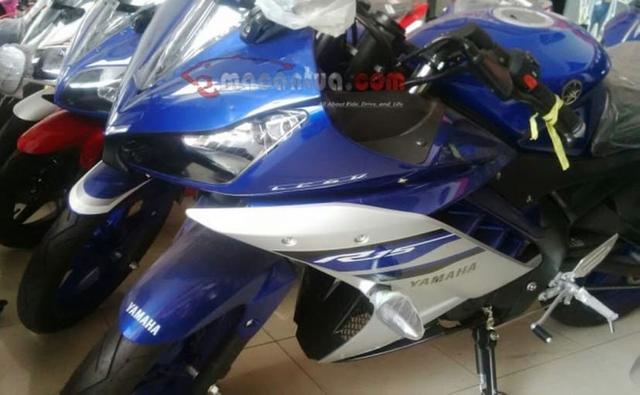 Yamaha R15 V3.0 is arriving in India next year, and folks in Indonesia have spotted what seems like a facelifted version of the motorcycle. Touted to be the version 3.0, the bike comes with new styling and possibly some mechanical updates.