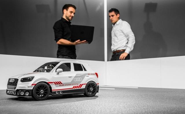 Audi is working on a new autonomous AI technology using a special miniature Q2, as part of its 'Deep Learning Concept' project. This model is capable of finding a parking spot and park in entirely on its own.