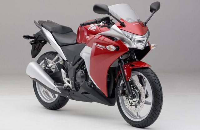Honda Motorcycle and Scooter India (HMSI) has stopped sales of the Honda CBR150R and the Honda CBR250R motorcycles. The two models have already been taken off the company's website and are no longer available on sale, although they haven't been discontinued. HMSI officials said that the two motorcycles are yet to be upgraded to meet the Bharat Stage IV (BS IV) emission norms which came into effect from April 1, 2017.