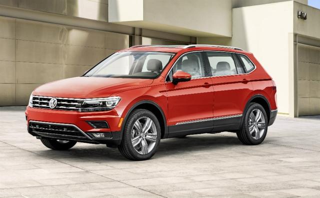 Volkswagen took the wraps off the 2018 Tiguan Long-Wheelbase at the ongoing North America International Auto Show in Detroit, USA. The Tiguan LWB has been specifically manufactured, keeping the American market in mind. The regular Tiguan is on its way to India and should be launched this year.