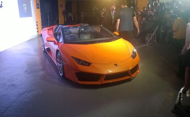 The new Lamborghini Huracan RWD Spyder has been launched in India further expanding the Lamborghini family in the country. Priced at Rs. 3.45 crore (ex-showroom, Delhi), the rear-only Huracan loses its top in but can still do 0-100 kmph in just 3.6 seconds with a top speed of 319 kmph. The supercar also gets new 19-inch KARI alloy wheels to further differentiate itself.