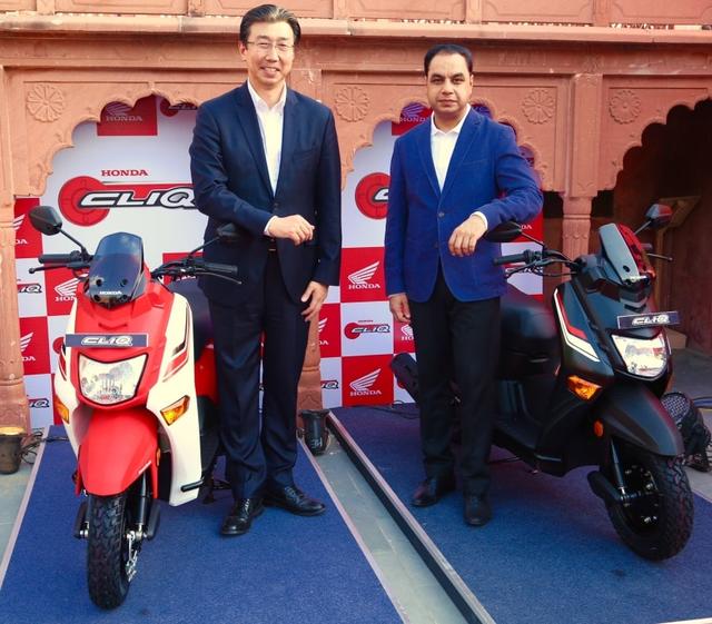 Honda Motorcycle and Scooter India (HMSI) has launched the very surprising Honda CLIQ 110 cc scooter in the country. The newest offering is a rugged and more utilitarian iteration of a scooter available at an affordable price tag of Rs. 42,499 (ex-showroom, Delhi).