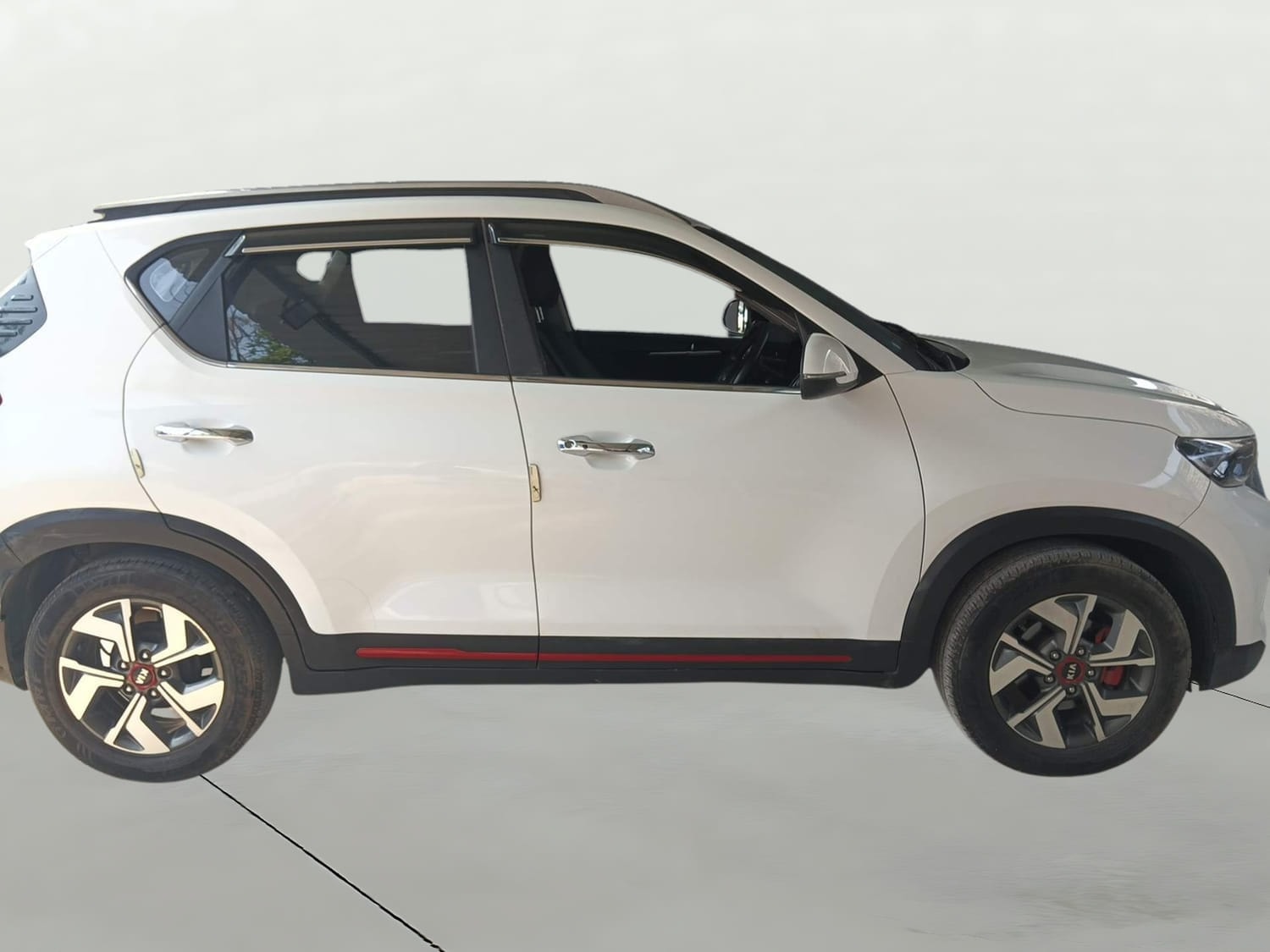 View 2020 Kia Sonet GTX Plus Diesel Image 6 Used 2020 Kia Sonet GTX Plus Diesel Image 6
