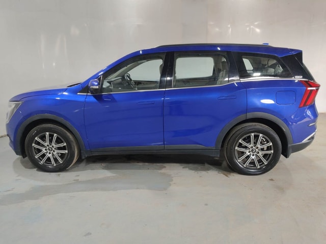 View Mahindra XUV700 Image 2 Used Mahindra XUV700 Image 2