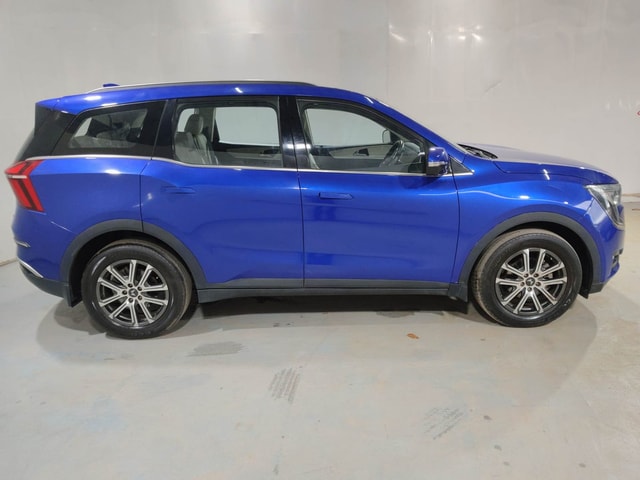 View Mahindra XUV700 Image 6 Used Mahindra XUV700 Image 6