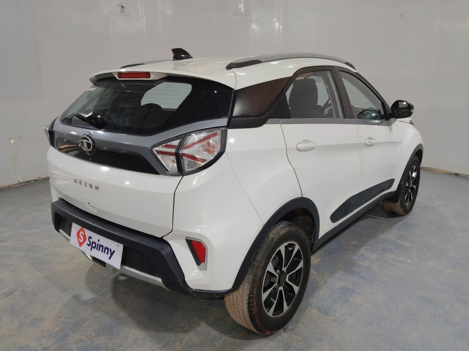 View 2020 Tata Nexon XZA Plus Diesel Image 5 Used 2020 Tata Nexon XZA Plus Diesel Image 5