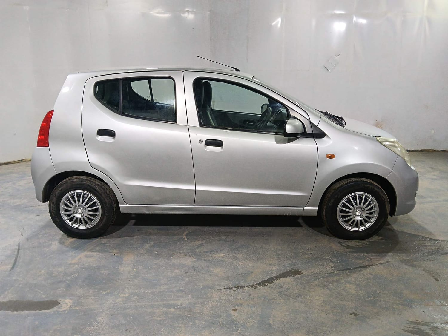 View 2011 Maruti Suzuki A-Star VXI Image 6 Used 2011 Maruti Suzuki A-Star VXI Image 6