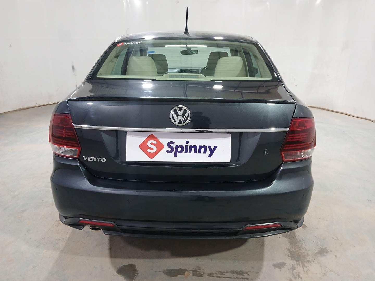 View 2020 Volkswagen Vento 1.0 L TSI Highline Plus Petrol AT Image 4 Used 2020 Volkswagen Vento 1.0 L TSI Highline Plus Petrol AT Image 4