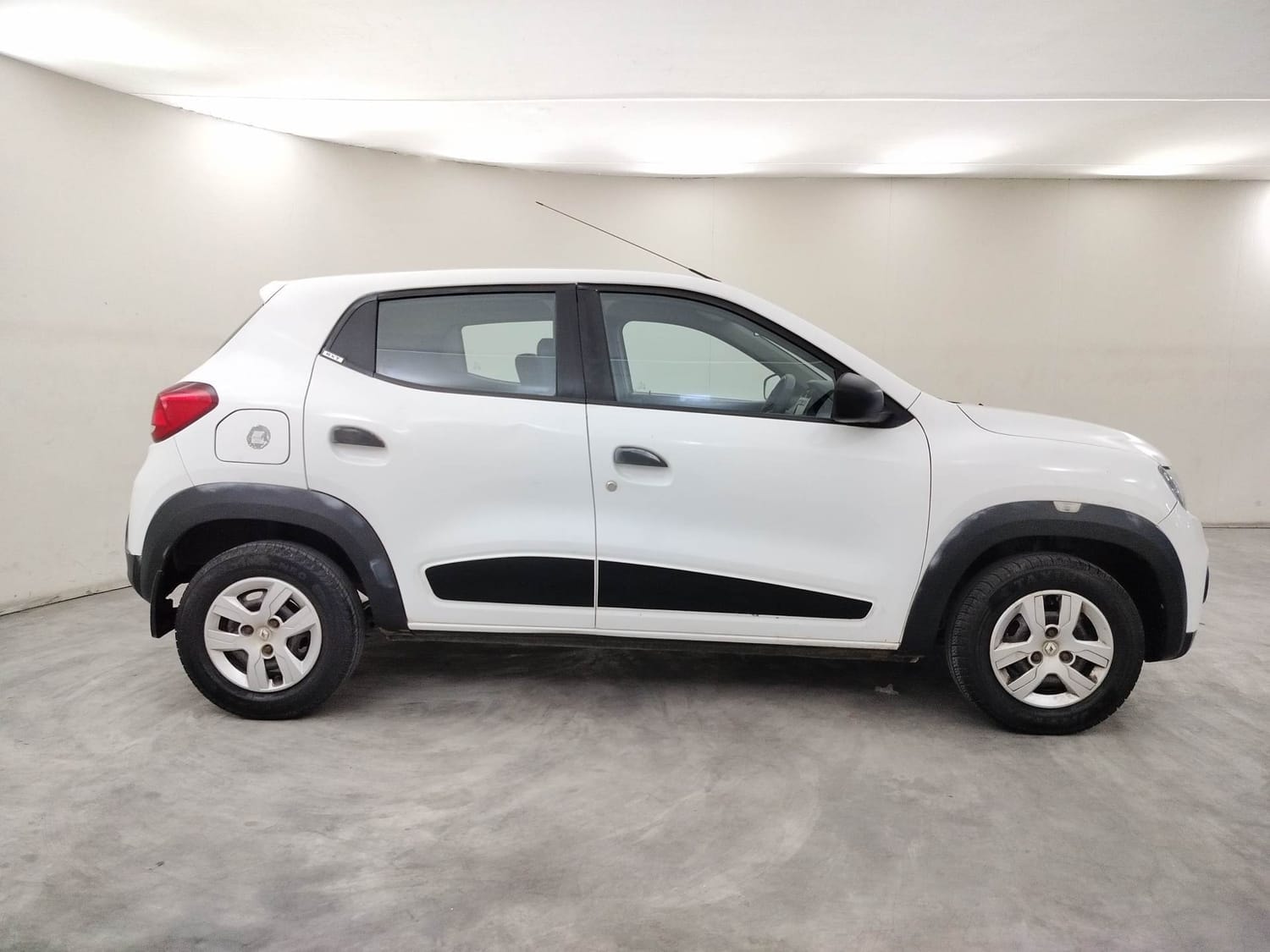View 2019 Renault Kwid RXT 1.0 (O) BS IV Image 6 Used 2019 Renault Kwid RXT 1.0 (O) BS IV Image 6
