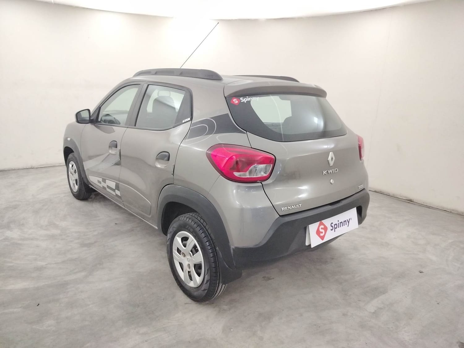 View 2017 Renault Kwid RXL 1.0 AMT BS IV Image 3 Used 2017 Renault Kwid RXL 1.0 AMT BS IV Image 3