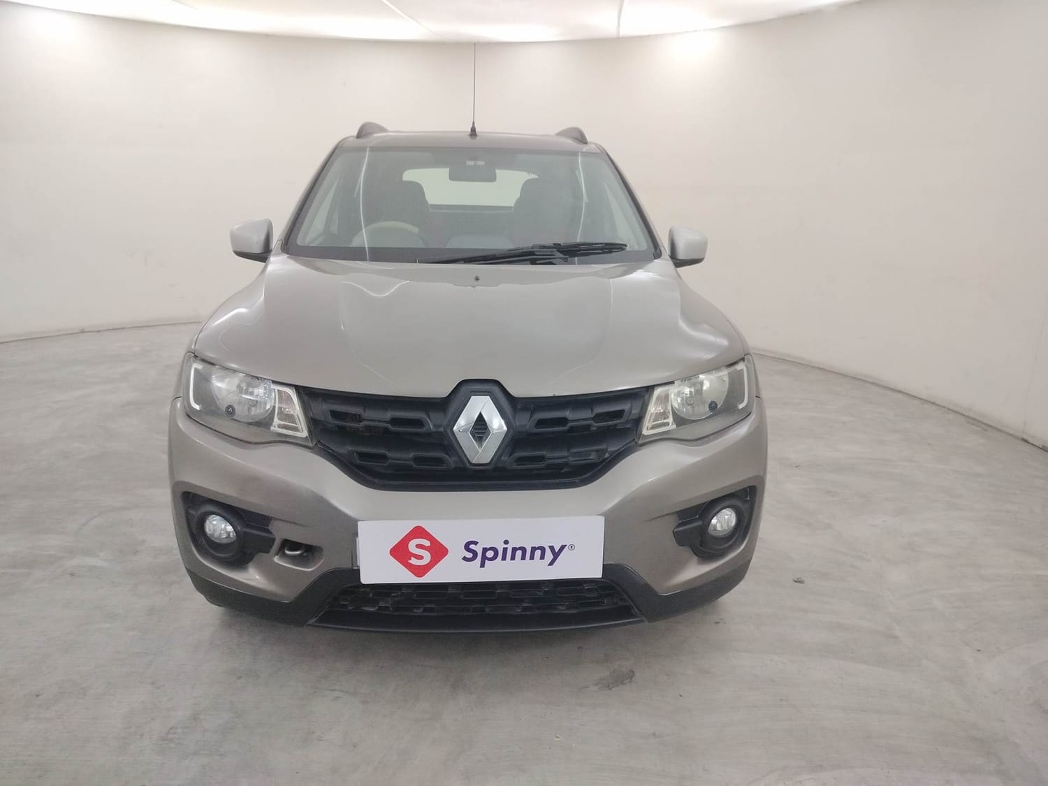 View 2017 Renault Kwid RXL 1.0 AMT BS IV Image 8 Used 2017 Renault Kwid RXL 1.0 AMT BS IV Image 8