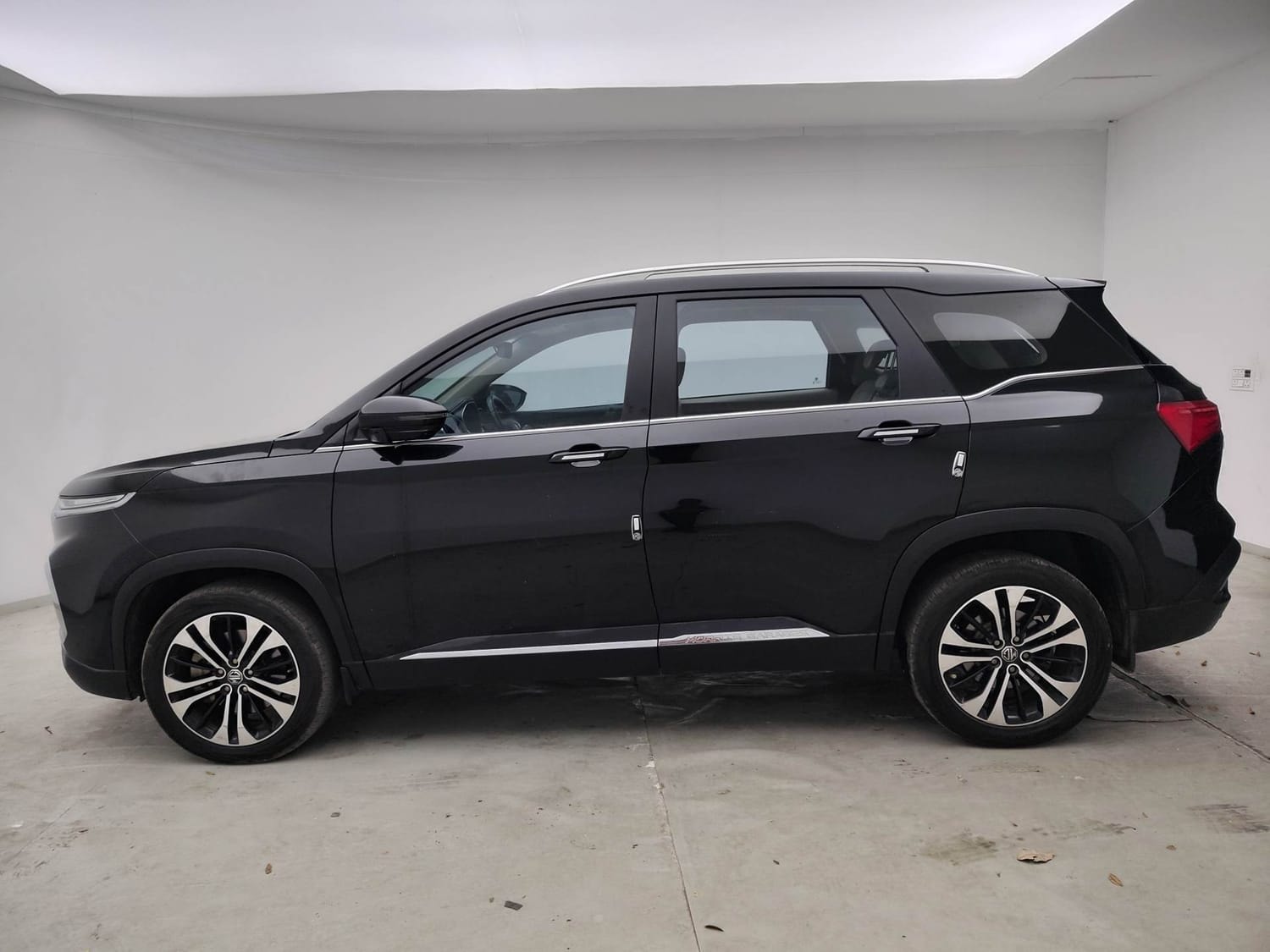 View 2022 MG Hector Sharp Diesel BS IV Image 2 Used 2022 MG Hector Sharp Diesel BS IV Image 2