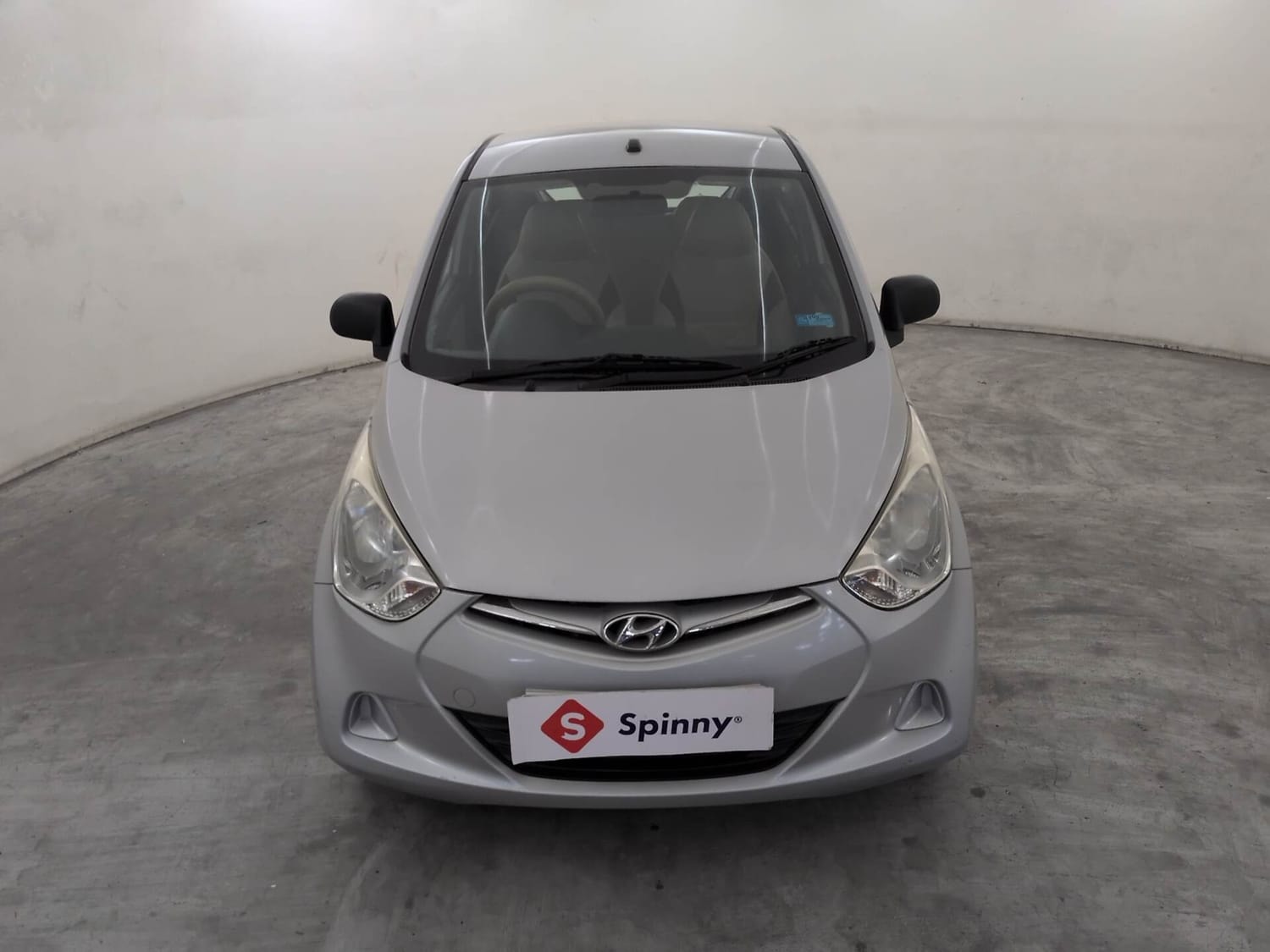 View 2018 Hyundai EON Era Plus Image 8 Used 2018 Hyundai EON Era Plus Image 8