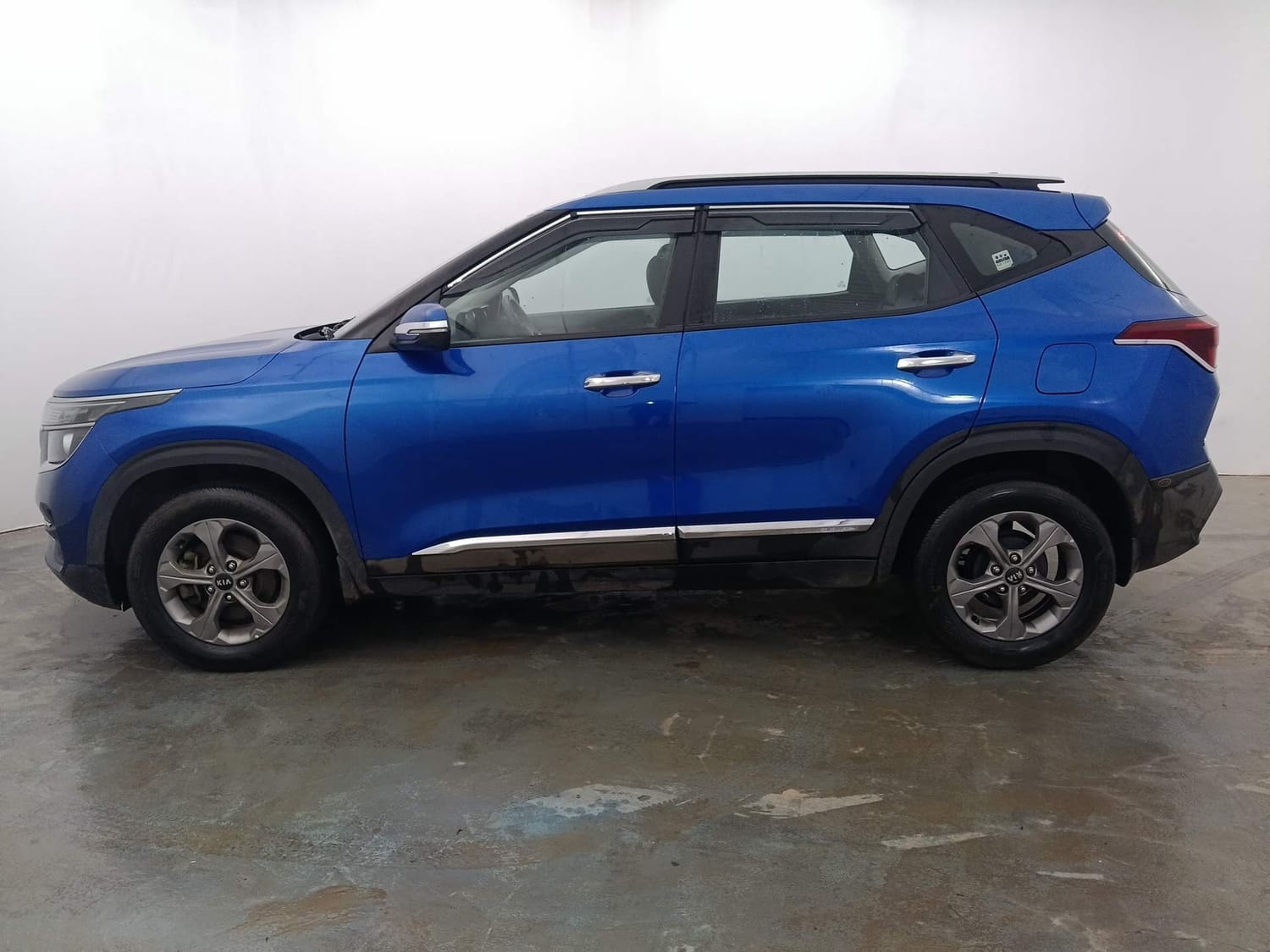 View 2019 Kia Seltos Smartstream G1.5 6MT HTK Plus Image 2 Used 2019 Kia Seltos Smartstream G1.5 6MT HTK Plus Image 2
