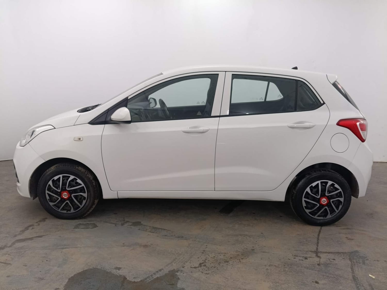 Used 2013 Hyundai Grand i10 Used 2013 Hyundai Grand i10