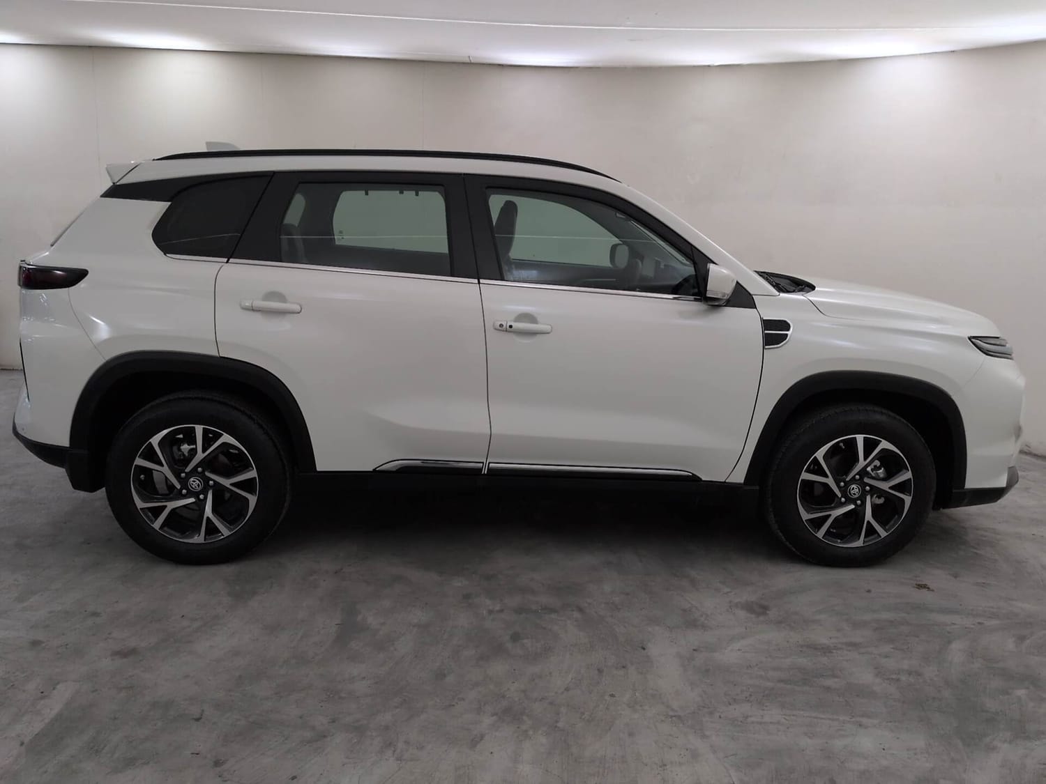 Used 2025 Toyota Urban Cruiser Hyryder Used 2025 Toyota Urban Cruiser Hyryder