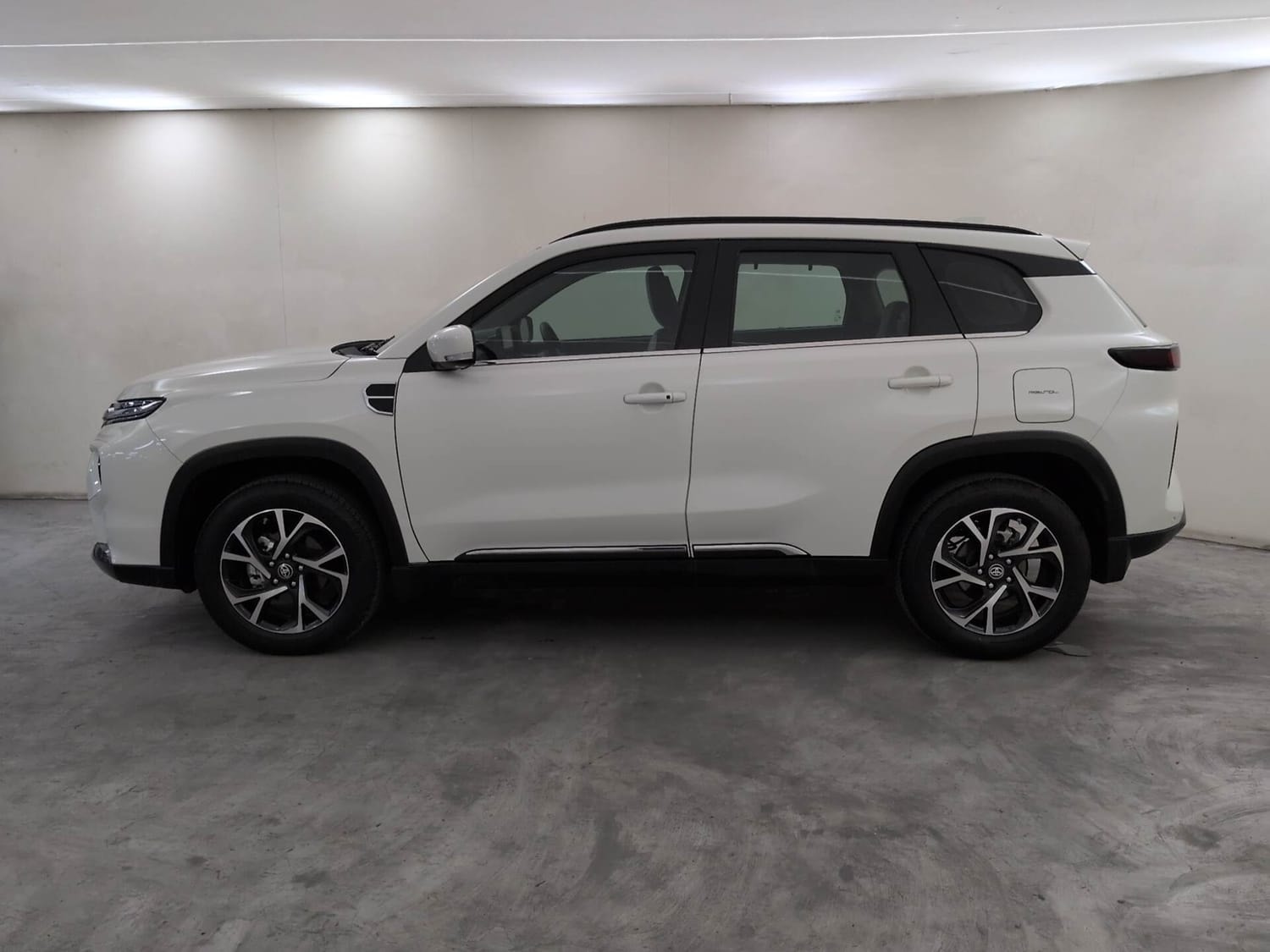 Used 2025 Toyota Urban Cruiser Hyryder Used 2025 Toyota Urban Cruiser Hyryder