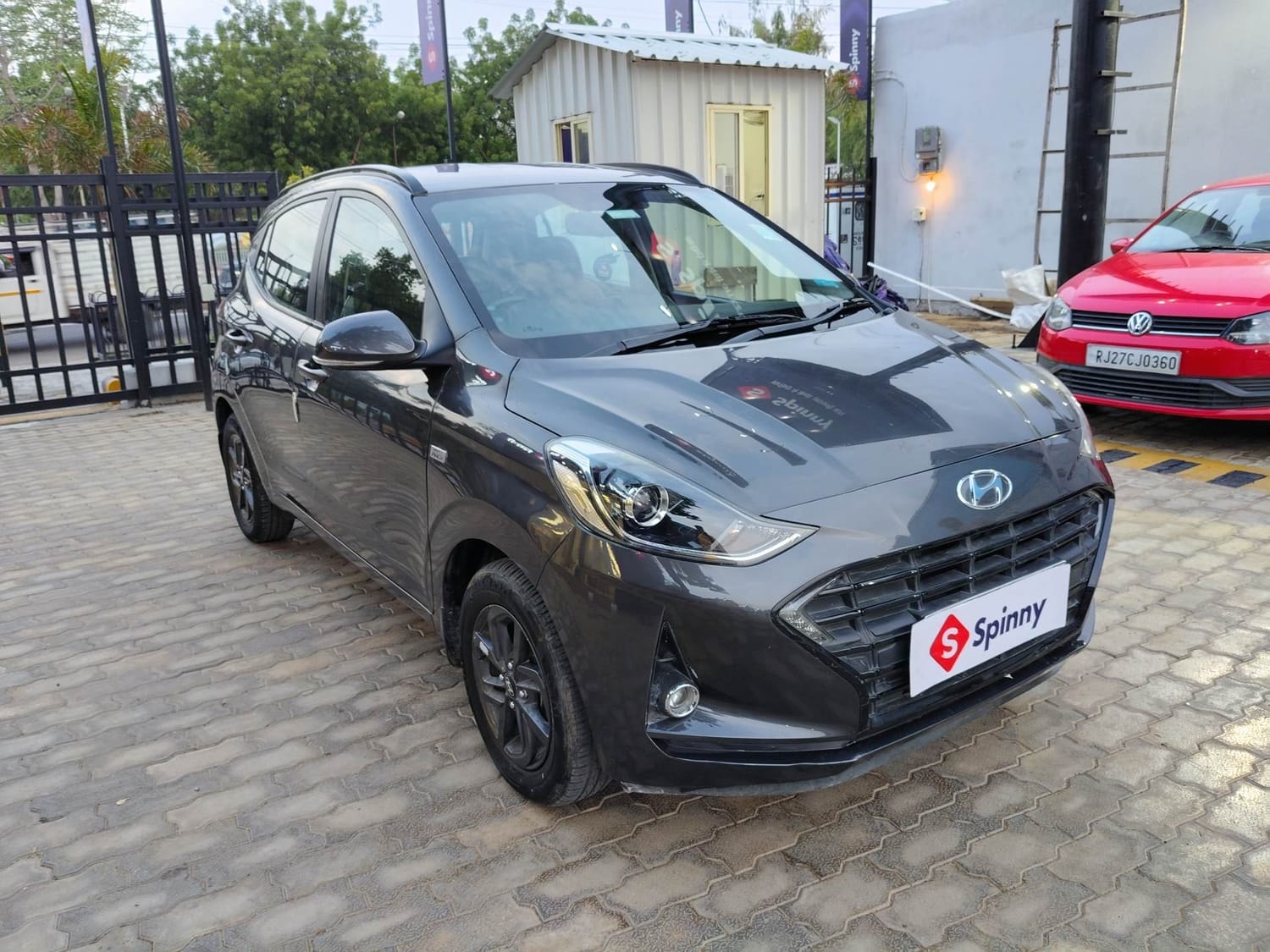 View 2022 Hyundai Grand i10 Nios Sportz Petrol AMT Image 7 Used 2022 Hyundai Grand i10 Nios Sportz Petrol AMT Image 7