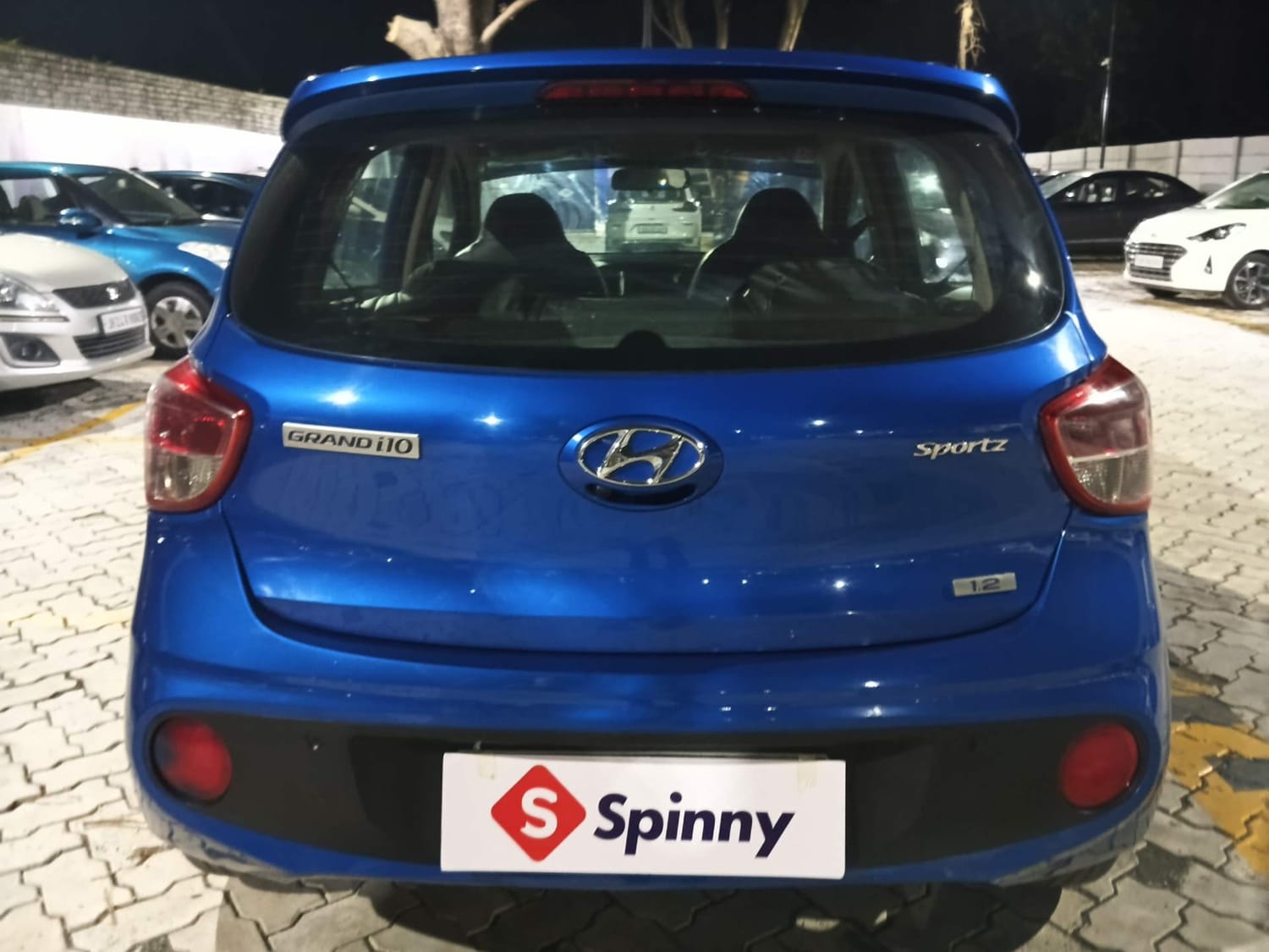 View 2019 Hyundai Grand i10 1.2 Sportz AT Petrol Image 4 Used 2019 Hyundai Grand i10 1.2 Sportz AT Petrol Image 4