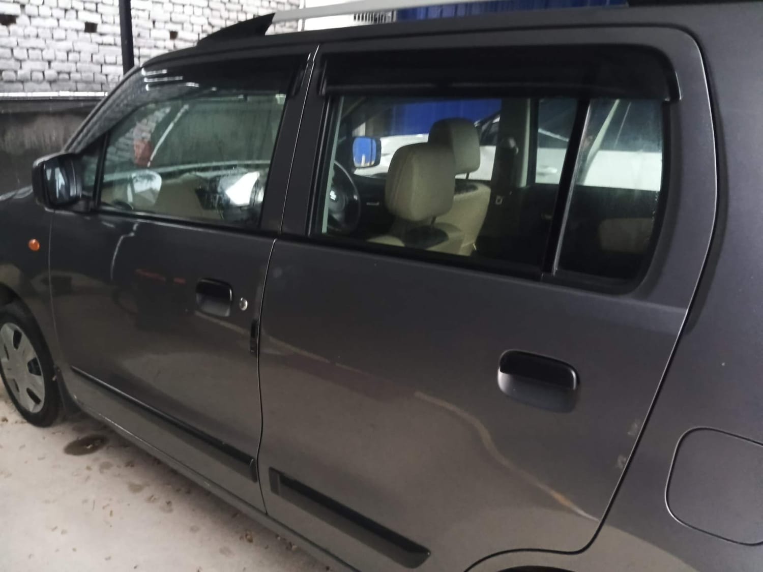 View 2017 Maruti Suzuki Wagon R VXI 1.0 Image 2 Used 2017 Maruti Suzuki Wagon R VXI 1.0 Image 2