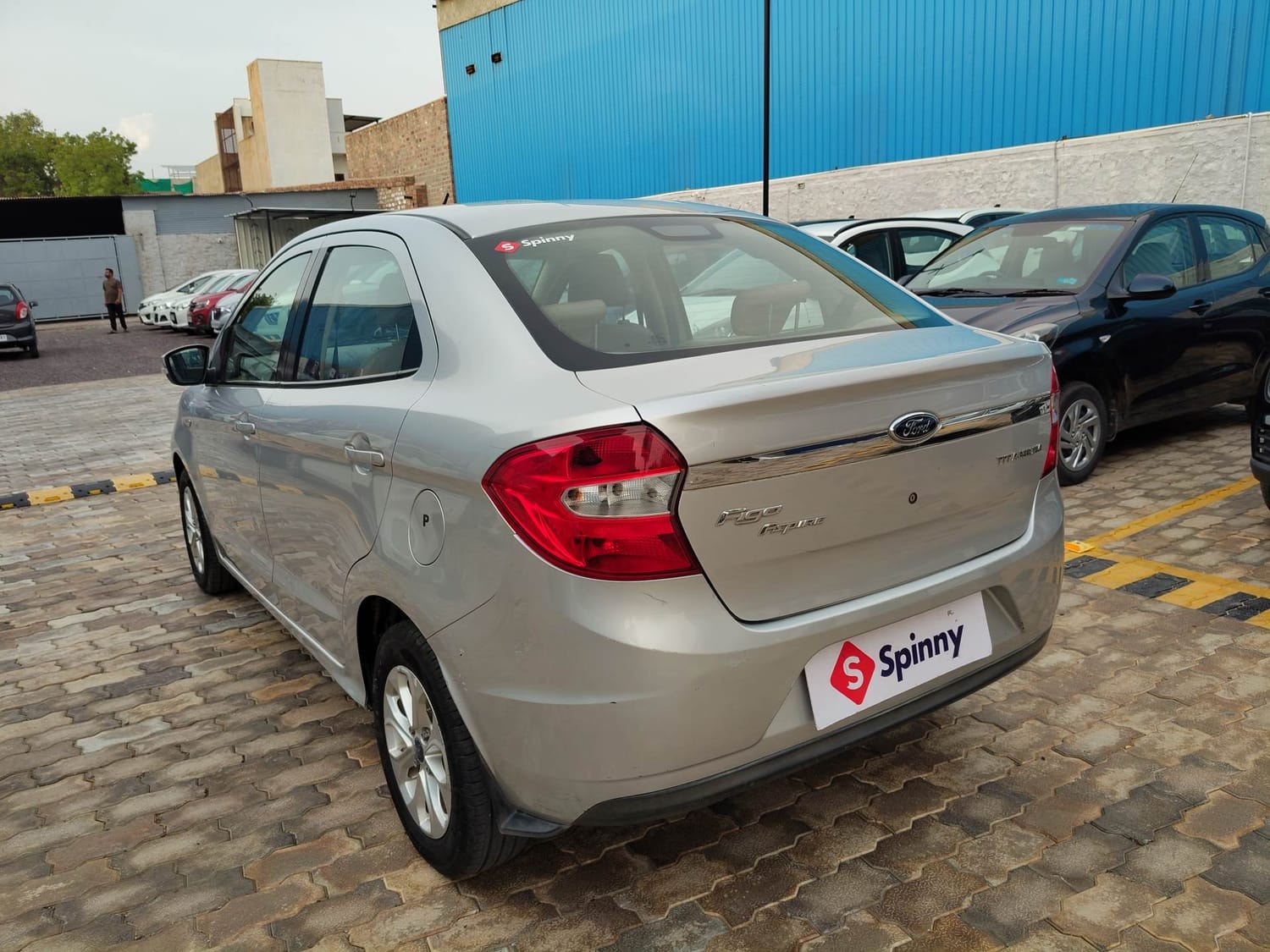 View 2016 Ford Figo Aspire 1.2P Titanium MT BS IV Image 3 Used 2016 Ford Figo Aspire 1.2P Titanium MT BS IV Image 3
