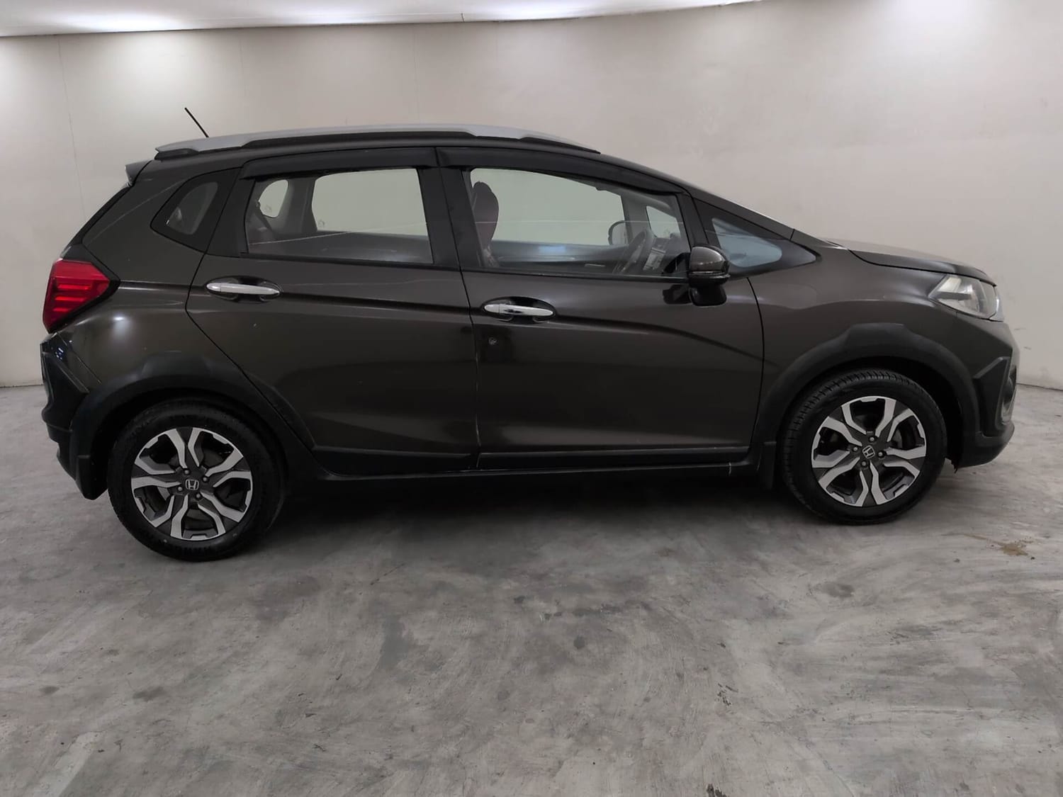 View 2019 Honda WR-V VX MT Petrol Image 6 Used 2019 Honda WR-V VX MT Petrol Image 6