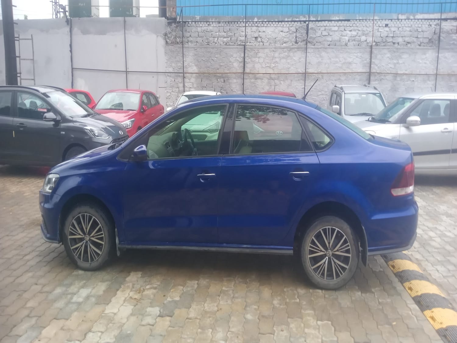 View 2021 Volkswagen Vento 1.0 L TSI Highline Petrol Image 2 Used 2021 Volkswagen Vento 1.0 L TSI Highline Petrol Image 2