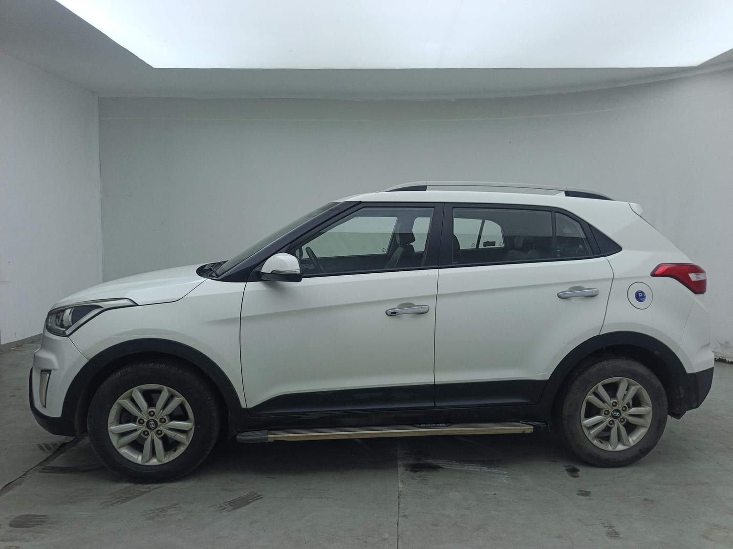 View 2016 Hyundai Creta 1.6 SX Plus Petrol Image 2 Used 2016 Hyundai Creta 1.6 SX Plus Petrol Image 2