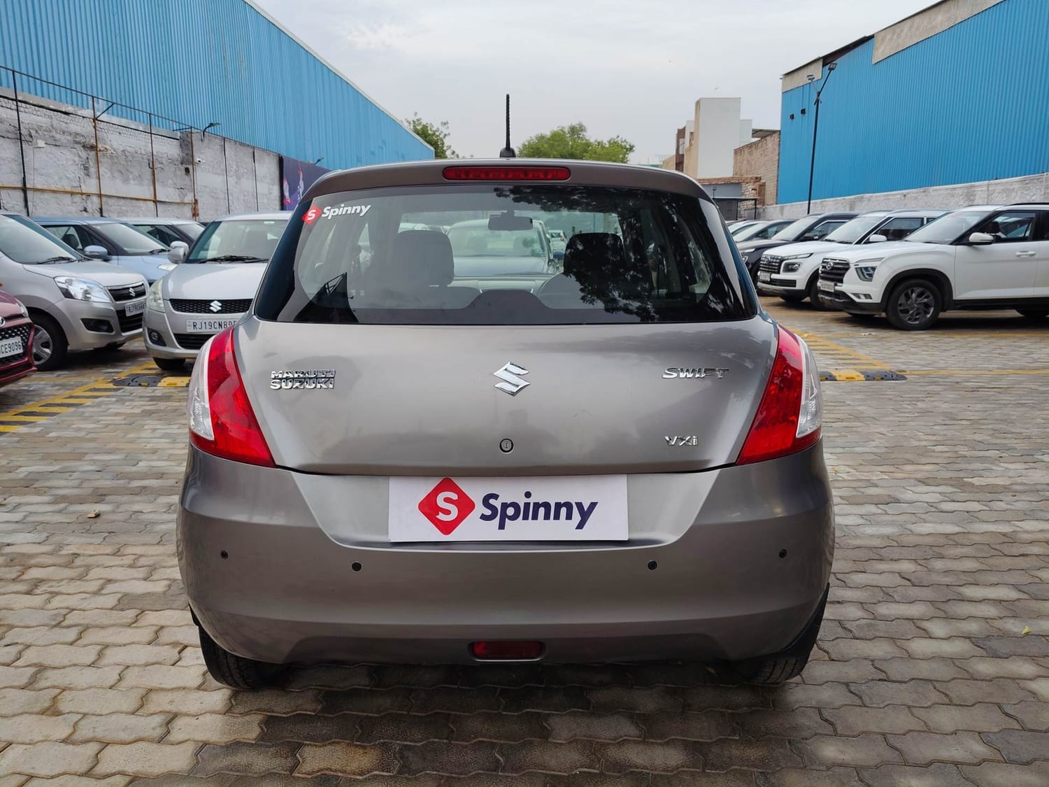 View 2015 Maruti Suzuki Swift VXI Image 4 Used 2015 Maruti Suzuki Swift VXI Image 4