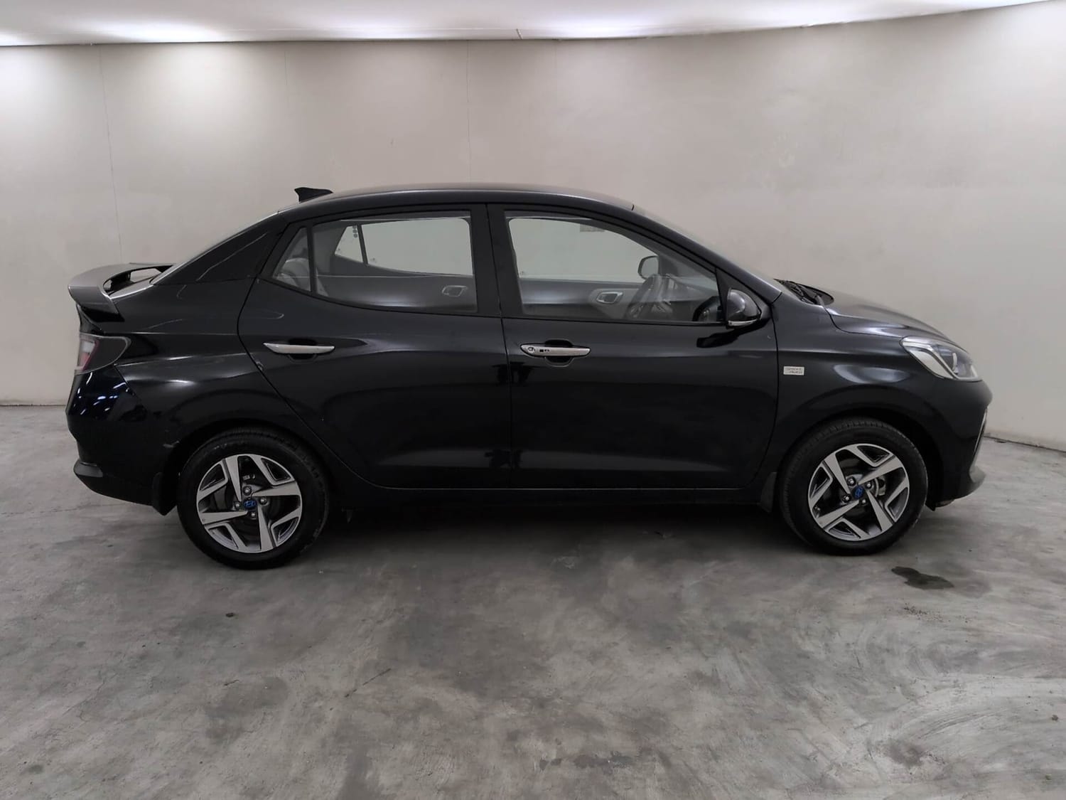 Used 2024 Hyundai Aura Used 2024 Hyundai Aura