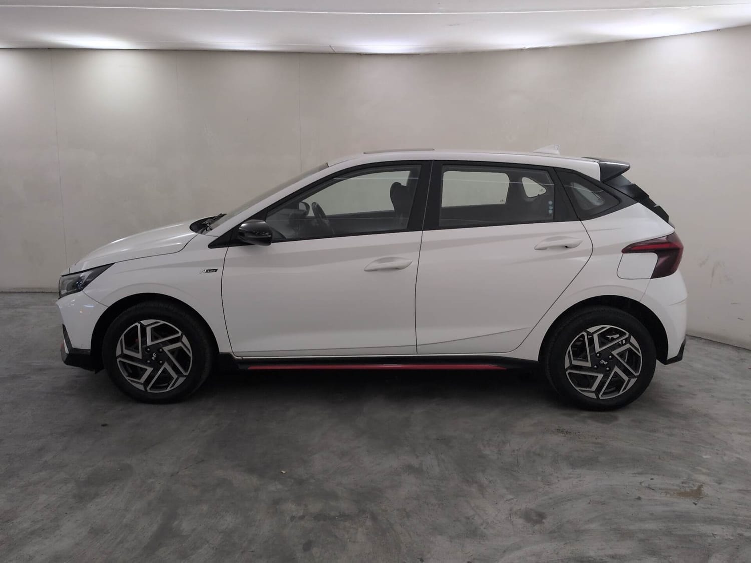 View 2023 Hyundai i20 N Line N8 DCT Image 2 Used 2023 Hyundai i20 N Line N8 DCT Image 2