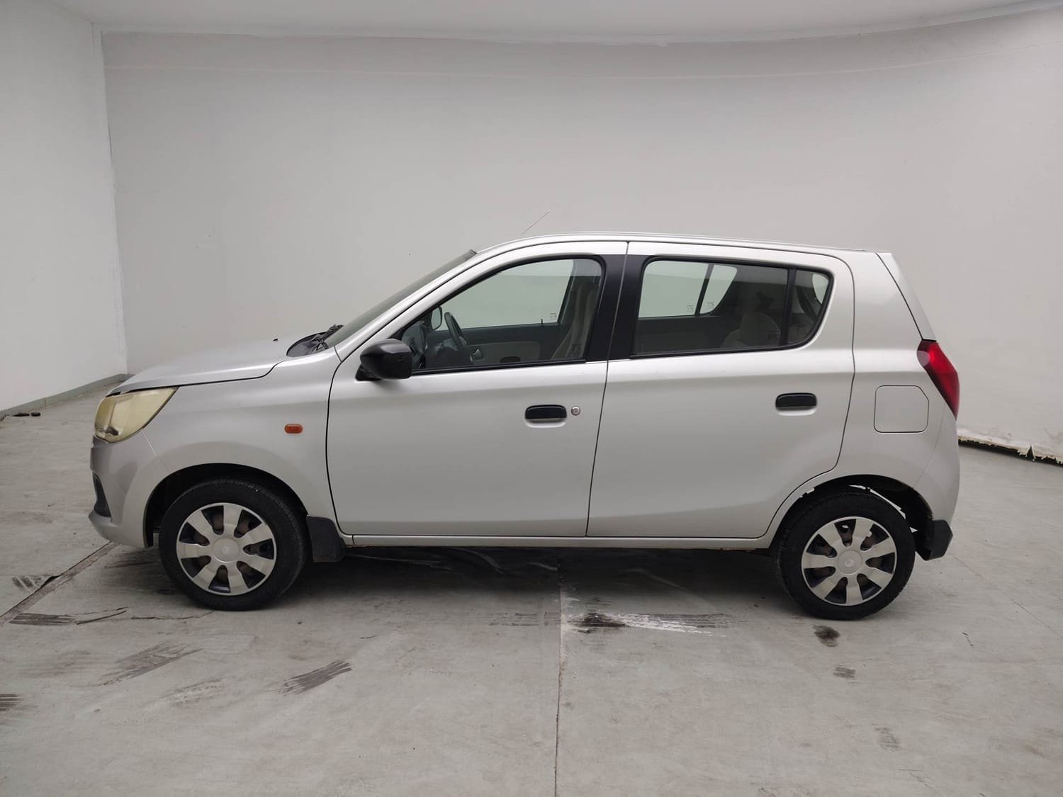 View 2016 Maruti Suzuki Alto K10 LX Image 2 Used 2016 Maruti Suzuki Alto K10 LX Image 2