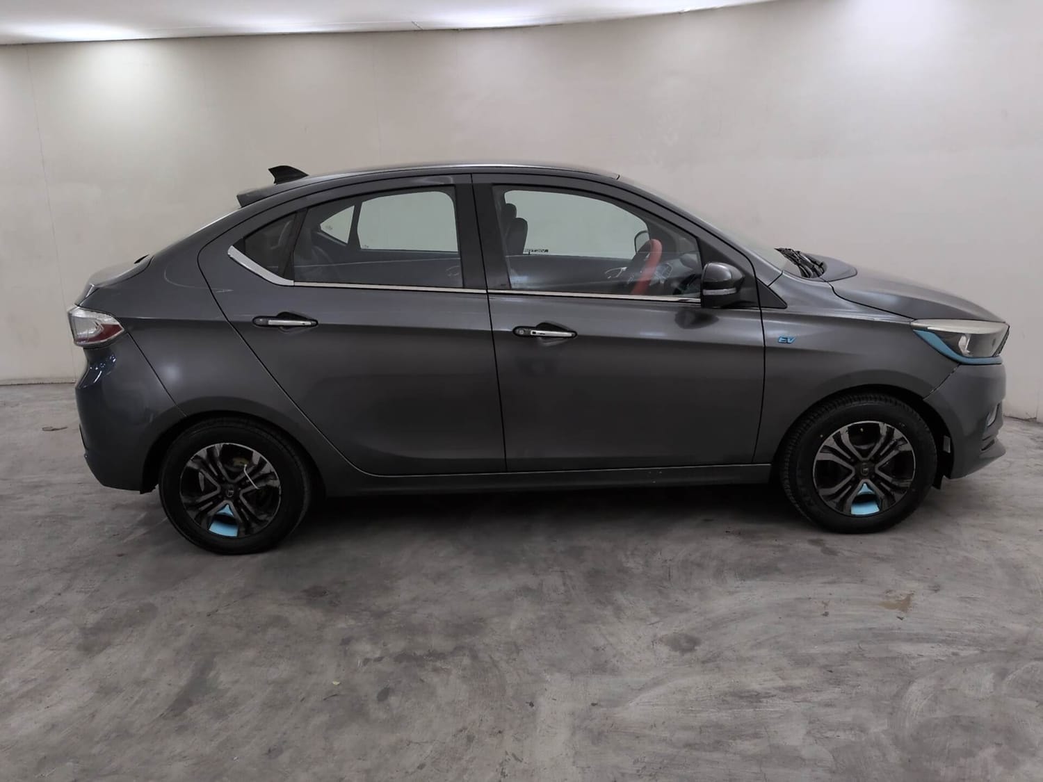 View 2022 Tata Tigor EV XZ Plus Image 6 Used 2022 Tata Tigor EV XZ Plus Image 6
