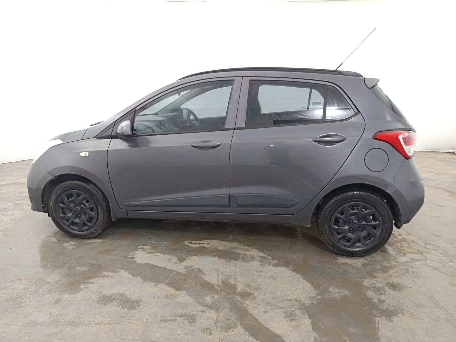 Used 2018 Hyundai Grand i10 Used 2018 Hyundai Grand i10