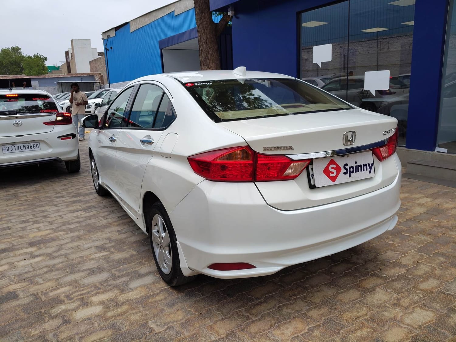 View 2016 Honda City VX MT Petrol BS IV Image 3 Used 2016 Honda City VX MT Petrol BS IV Image 3