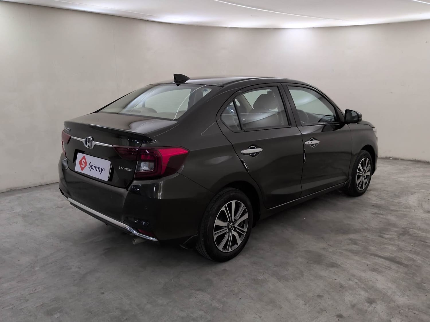 View 2022 Honda Amaze VX CVT Petrol BS IV Image 5 Used 2022 Honda Amaze VX CVT Petrol BS IV Image 5
