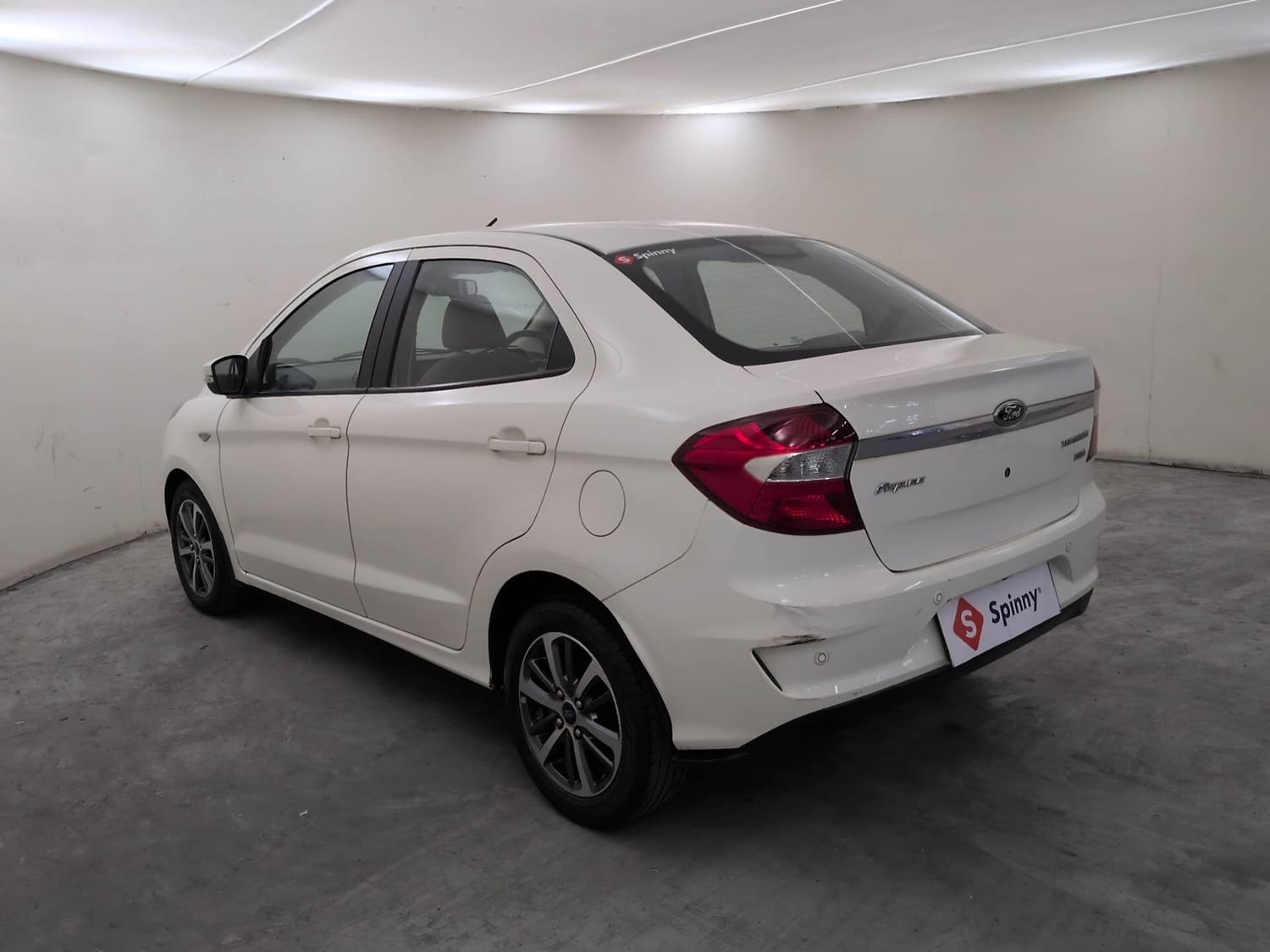 View 2021 Ford Figo Aspire 1.5D Titanium Plus MT BS IV Image 3 Used 2021 Ford Figo Aspire 1.5D Titanium Plus MT BS IV Image 3