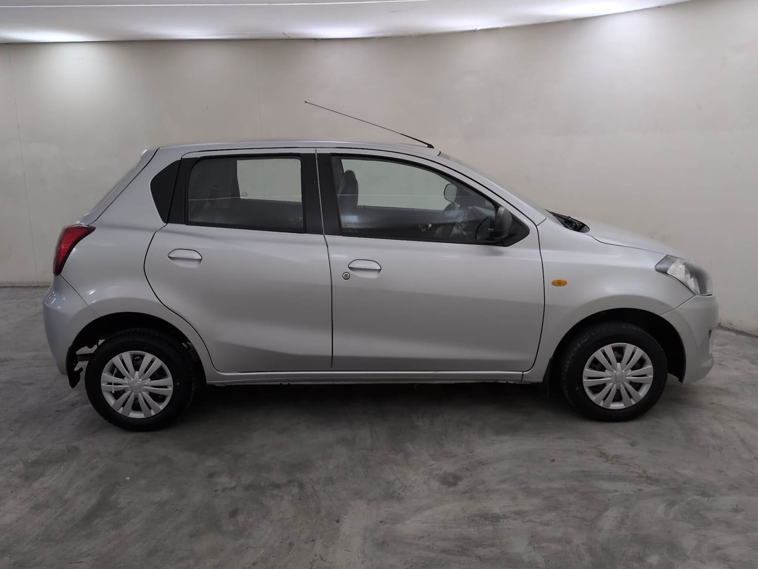 View 2018 Datsun Go T Image 6 Used 2018 Datsun Go T Image 6
